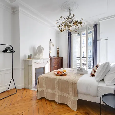 Bnbnova - 2br - Le Louvre & Saint Germain פריז