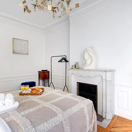 Apartment Bnbnova - 2br - Le Louvre & Saint Germain Paris